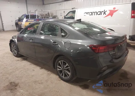 2024 Kia Forte Lxs из США, поврежденный, VIN 3KPF24AD8RE760114